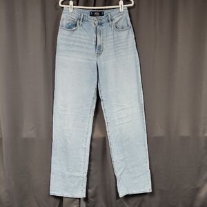 11R Hollister Light Blue High Rise Jeans